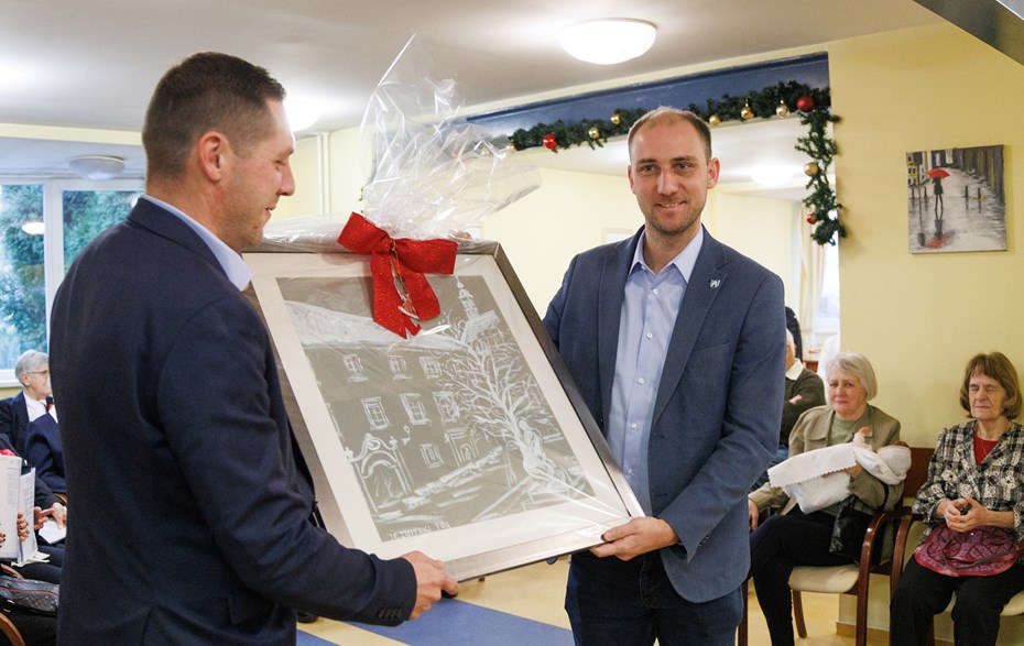 Božićno darivanje korisnika Doma za starije osobe 