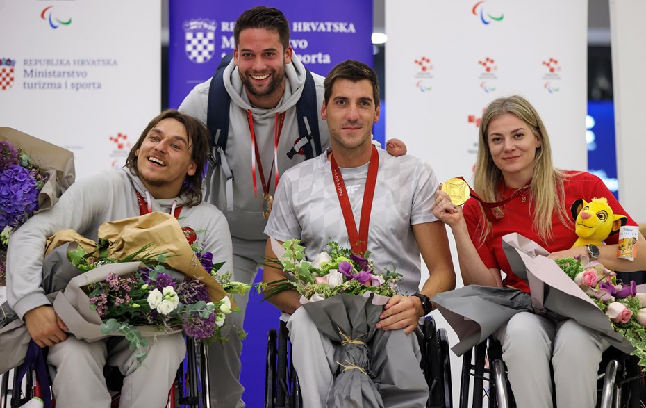 ČESTITKE PARAOLIMPIJCIMA ANĐELI MUŽINIĆ VINCETIĆ, LUKI BAKOVIĆU, DENIJU ČERNIJU I DINI SINOVČIĆU NA OSVOJENIM MEDALJAMA