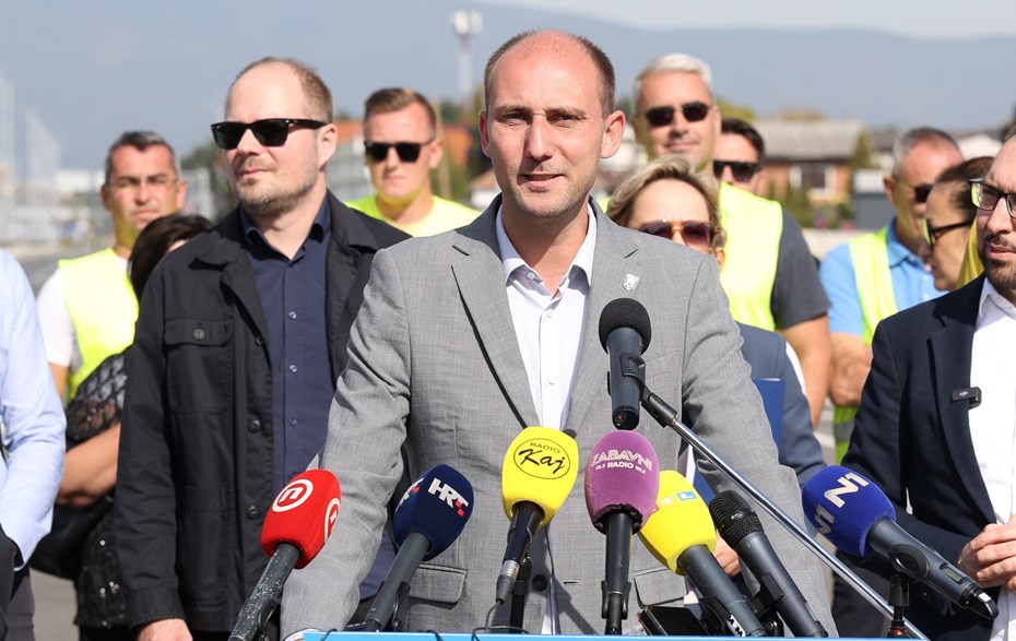 Službeno pušten cestovni promet na rekonstruiranoj Sarajevskoj cesti