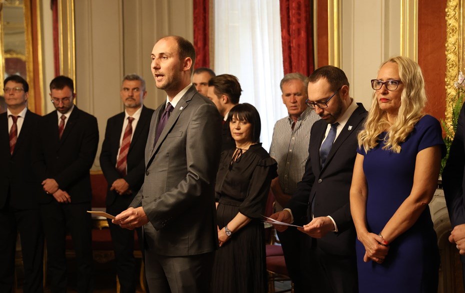 Predsjednik Gradske skupštine Matej Mišić na prijamu zagrebačkih ratnih postrojbi
