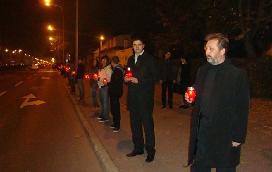 Paljenje svijeća noć uoči 21. obljetnice pada Vukovara